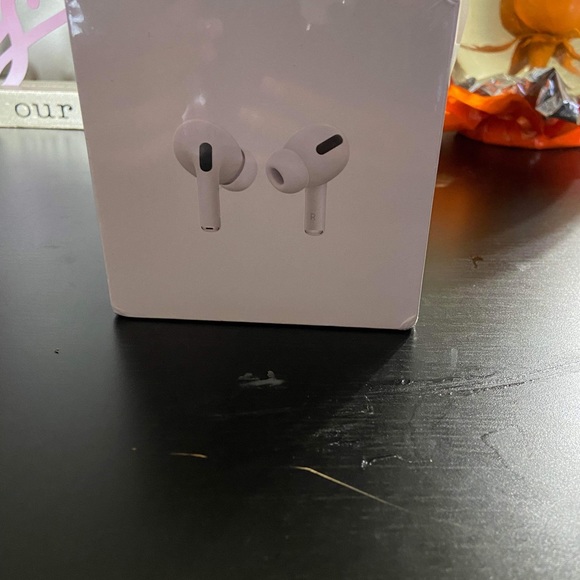Airpods Pro 2nd Generation with Megsafe wireless charging case- white.